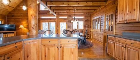 House (5 Bedrooms) | Property amenity