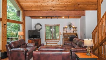 House (4 Bedrooms) | Property amenity