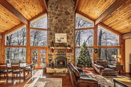 Slip Away Chalet by Taylor Made Deep Creek