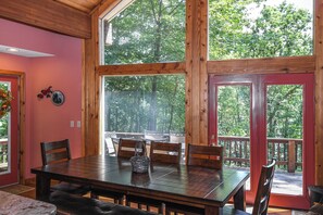 House (4 Bedrooms) | Property amenity - Slip Away Chalet by Taylor Made Deep Creek (McHenry)