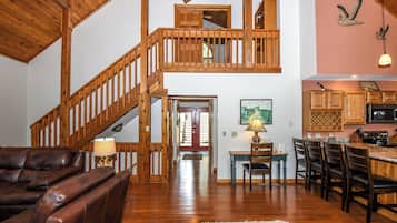 House (4 Bedrooms) | Property amenity