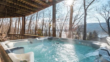 House (4 Bedrooms) | Property amenity