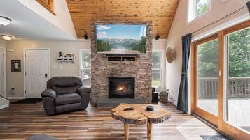 House (5 Bedrooms) | Property amenity