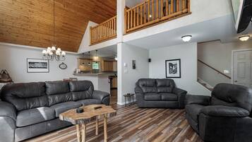 House (5 Bedrooms) | Property amenity