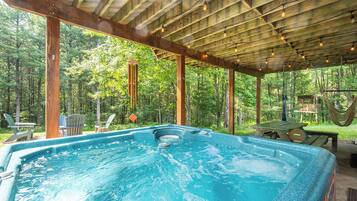 House (5 Bedrooms) | Property amenity