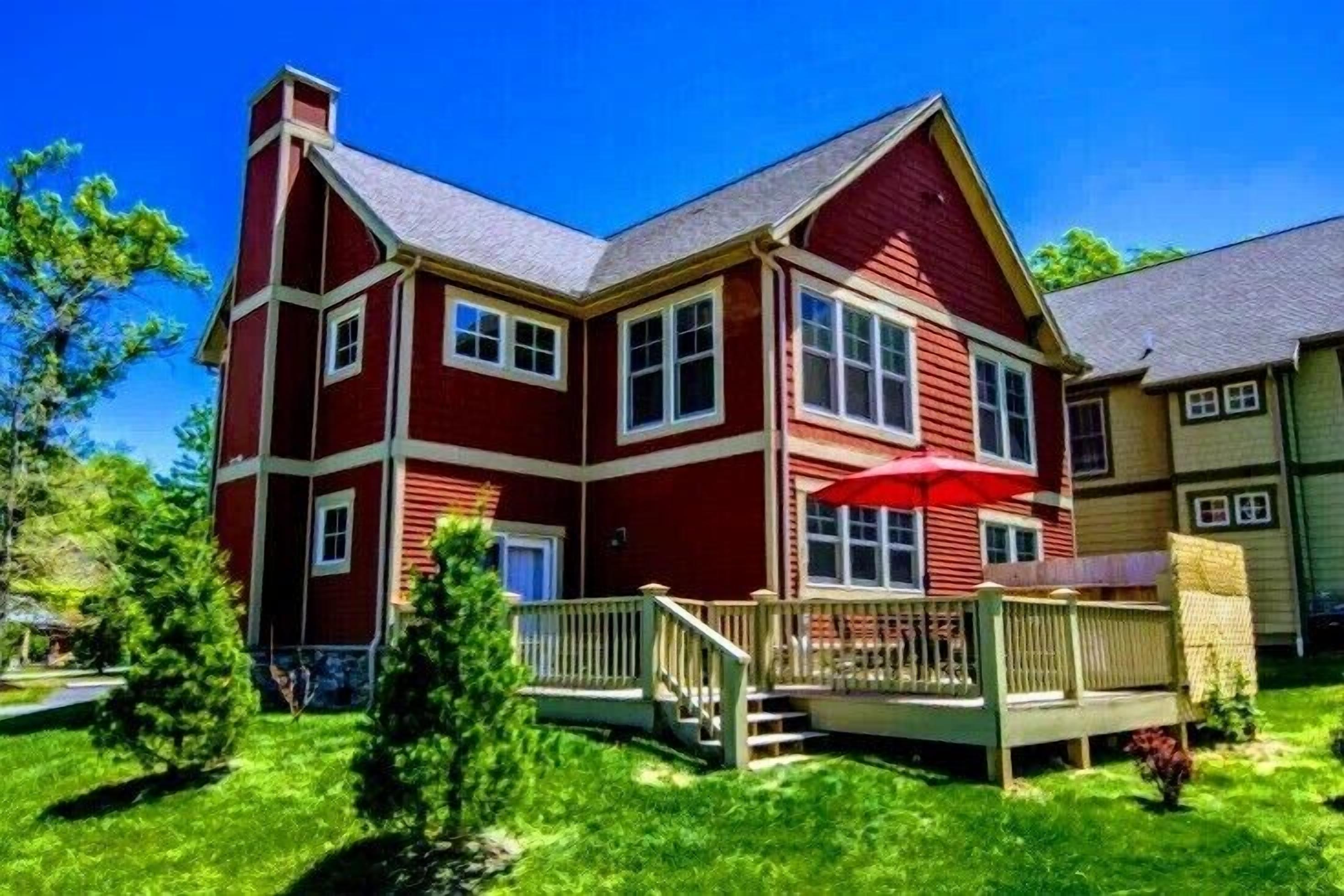 House (4 Bedrooms) | Exterior