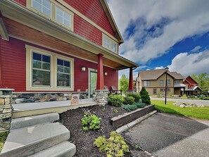 House (4 Bedrooms) | Property amenity