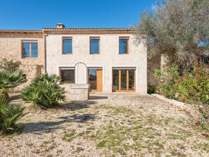 Unclassified image, 3 of 48, button - Villa Son Brun near the Rafa Nadal Academy (Manacor)