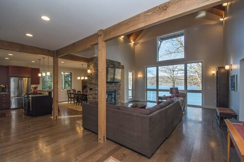 Stargazer by Taylor Made Deep Creek