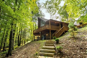 Casa (5 Bedrooms) | Servicio de la propiedad