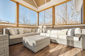 House (5 Bedrooms) | Property amenity