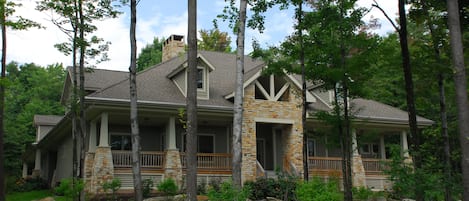 House (5 Bedrooms) | Front of property