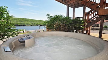 House (3 Bedrooms) | Property amenity