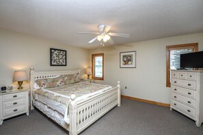 House (4 Bedrooms) | Property amenity
