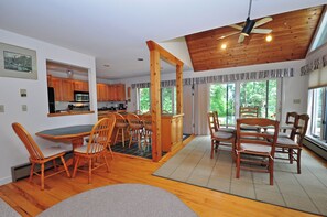 House (4 Bedrooms) | Property amenity - Sunrise by Taylor Made Deep Creek (Oakland)