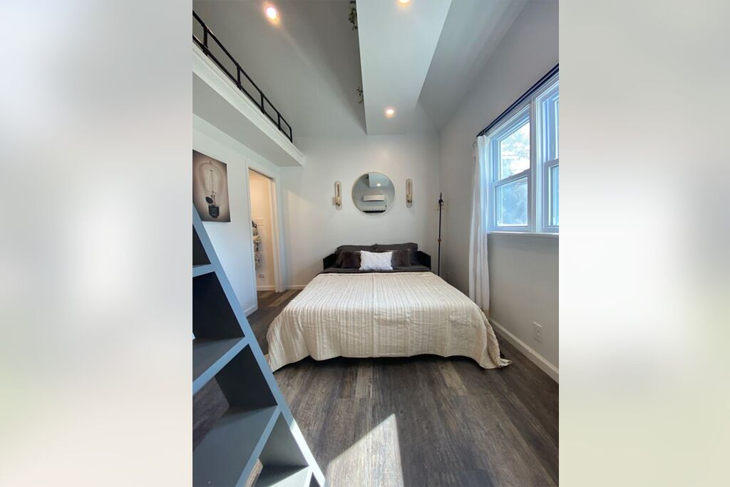 Tiny Spa Cottage Retreat