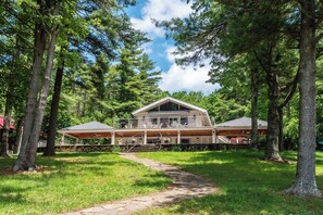 House (3 Bedrooms) | Property amenity