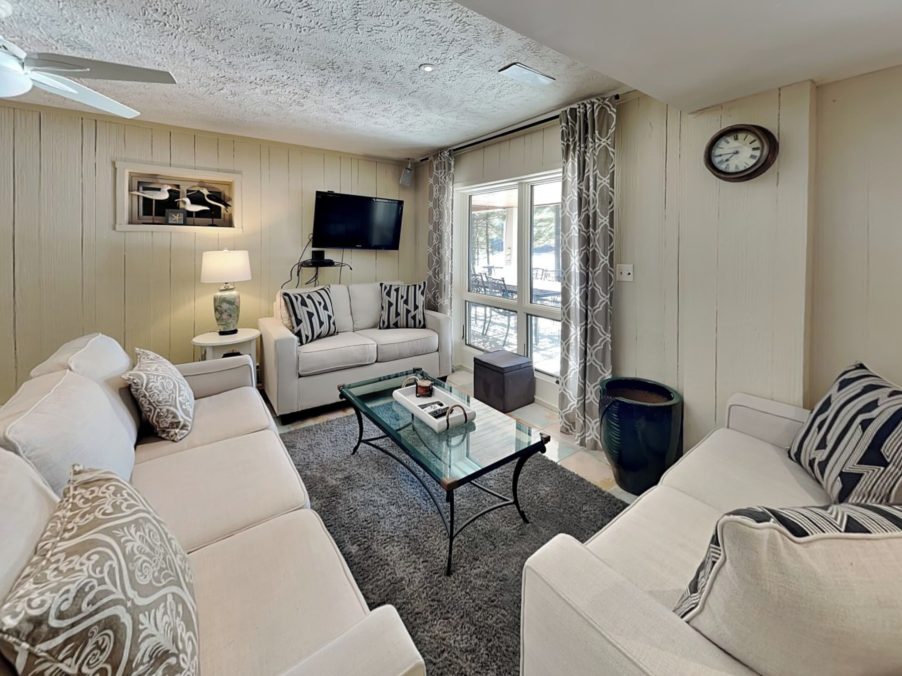 House (3 Bedrooms) | Property amenity