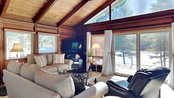 Casa (3 Bedrooms) | Servicio de la propiedad