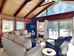 House (3 Bedrooms) | Property amenity