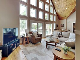 House (4 Bedrooms) | Property amenity