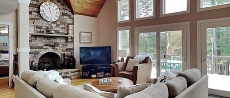 Casa (4 Bedrooms) | Servicio de la propiedad