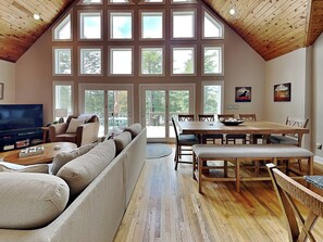 House (4 Bedrooms) | Property amenity - Penn Point Paradise by Taylor Made Deep Creek (Oakland)