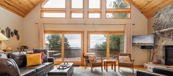 Tarenga House by Taylor Made Deep Creek