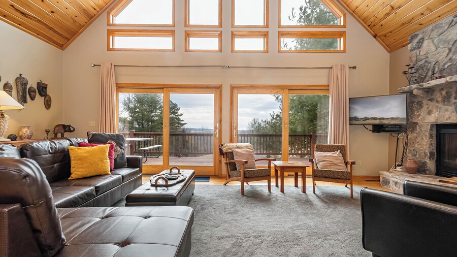Tarenga House by Taylor Made Deep Creek