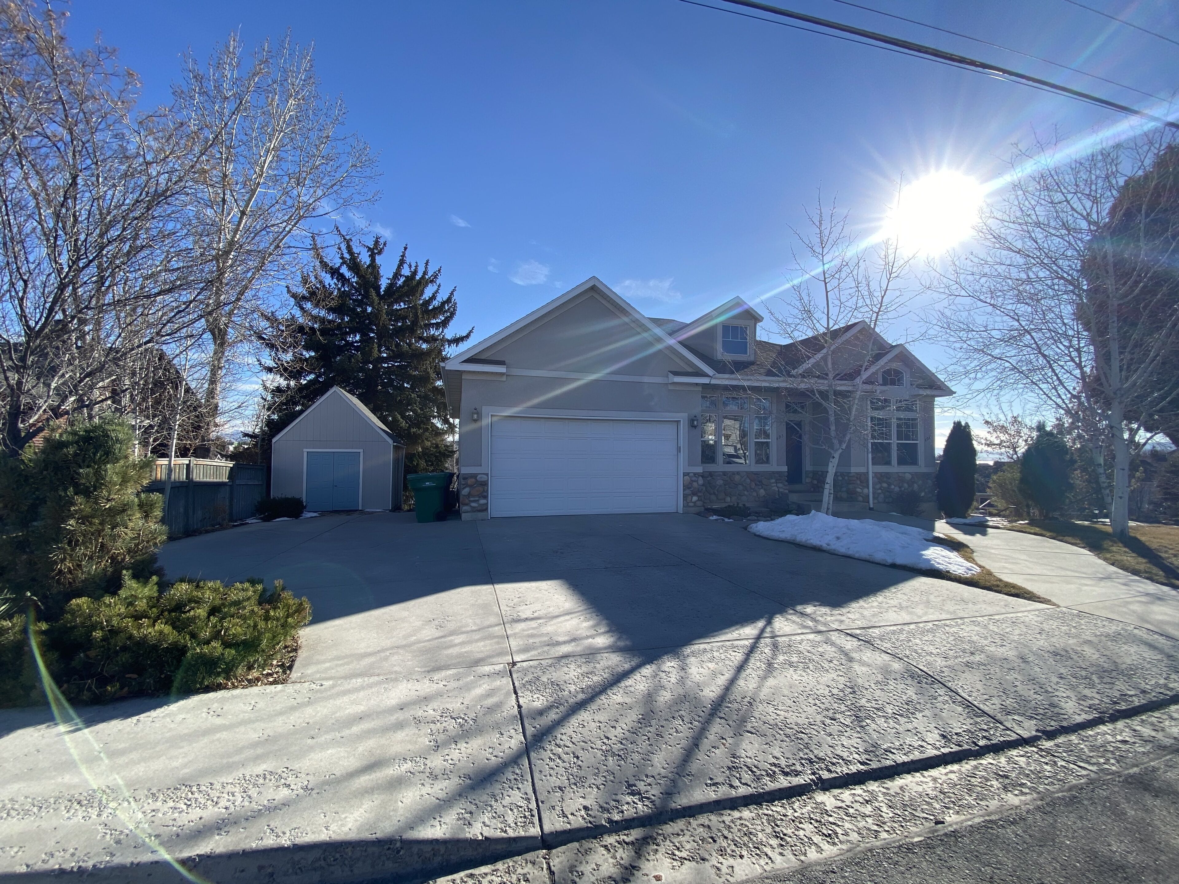 Great Location!*Views!*Family Friendly!*Near Universities!