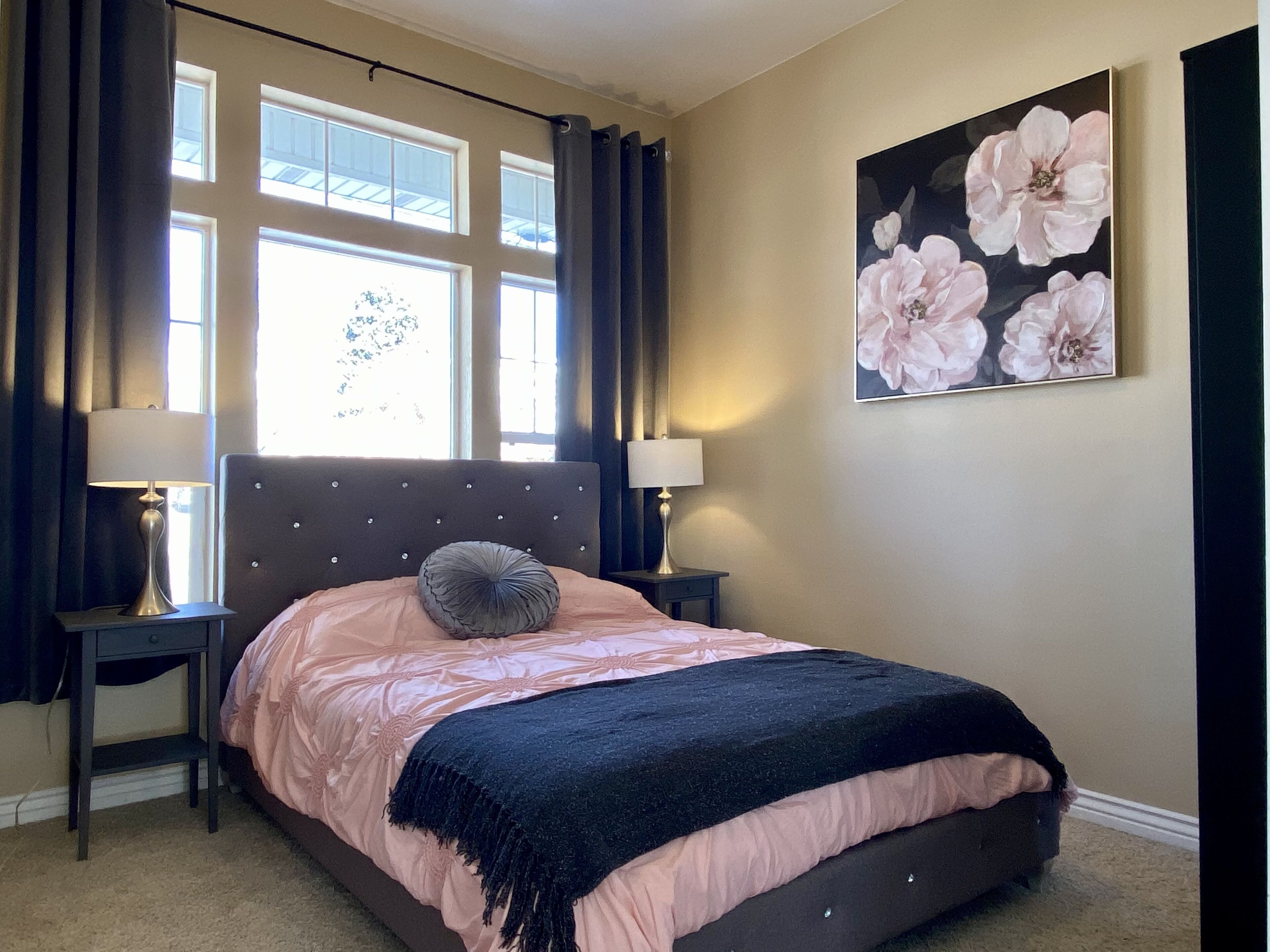 Great Location!*Views!*Family Friendly!*Near Universities!