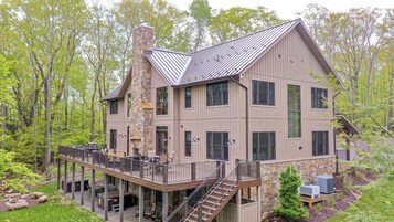 独立别墅 (Multiple Bedrooms) | 住宿服务设施