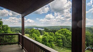 House (3 Bedrooms) | Property amenity