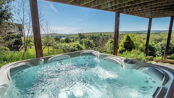 House (3 Bedrooms) | Property amenity