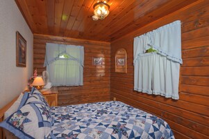 House (3 Bedrooms) | Property amenity