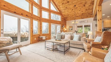 House (5 Bedrooms) | Property amenity