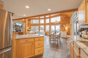 House (5 Bedrooms) | Property amenity