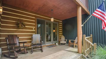 Studio (4 Bedrooms) | Tiện nghi, dịch vụ nơi lưu trú