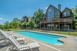 單棟房屋 (Multiple Bedrooms) | 住宿設施服務