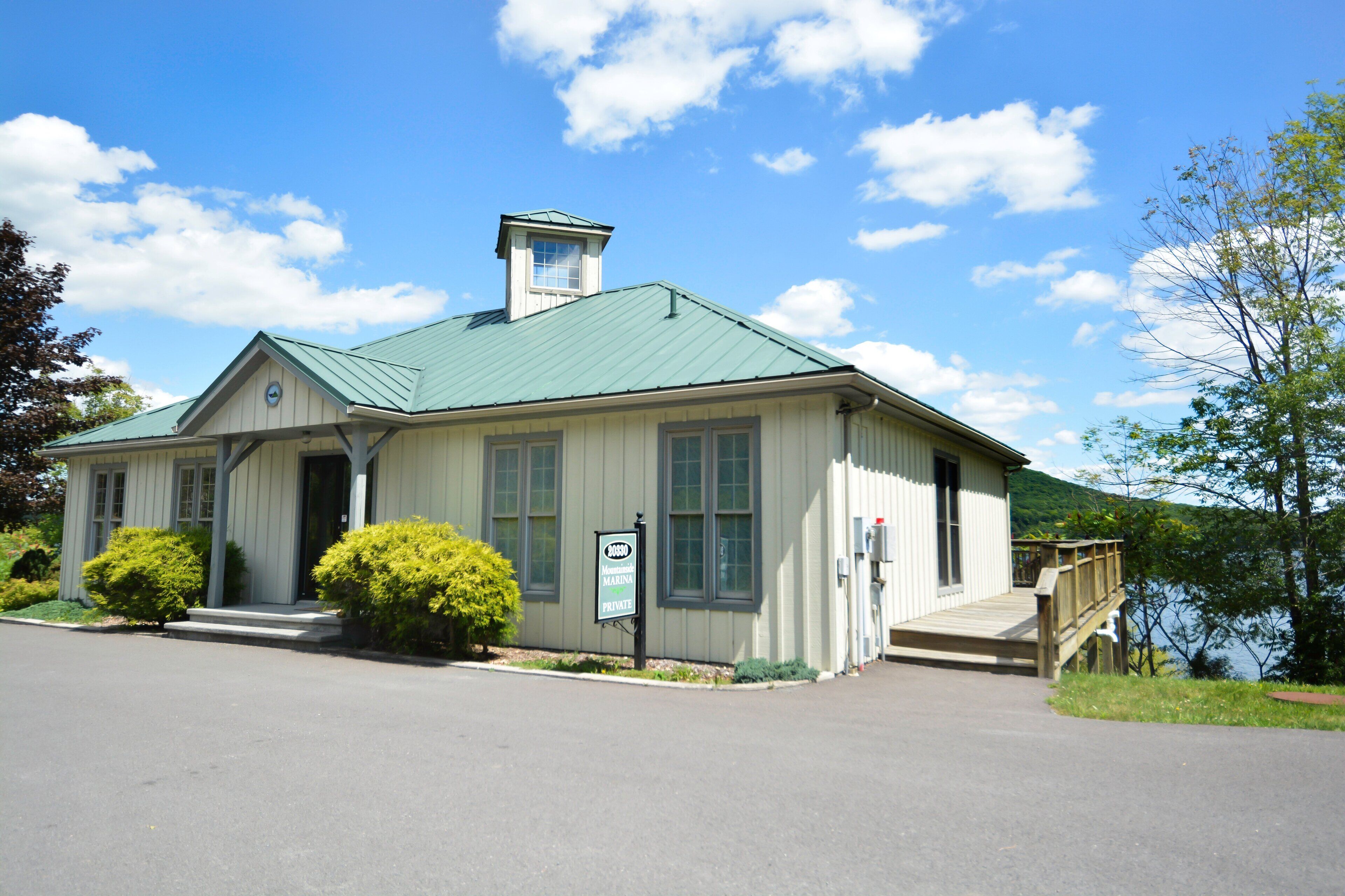 House (Multiple Bedrooms) | Property amenity
