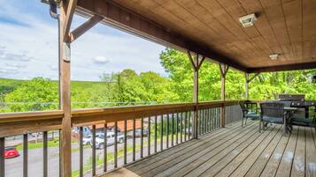 House (3 Bedrooms) | Property amenity