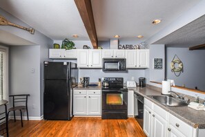 Studio (3 Bedrooms) | Majoituspaikan mukavuudet