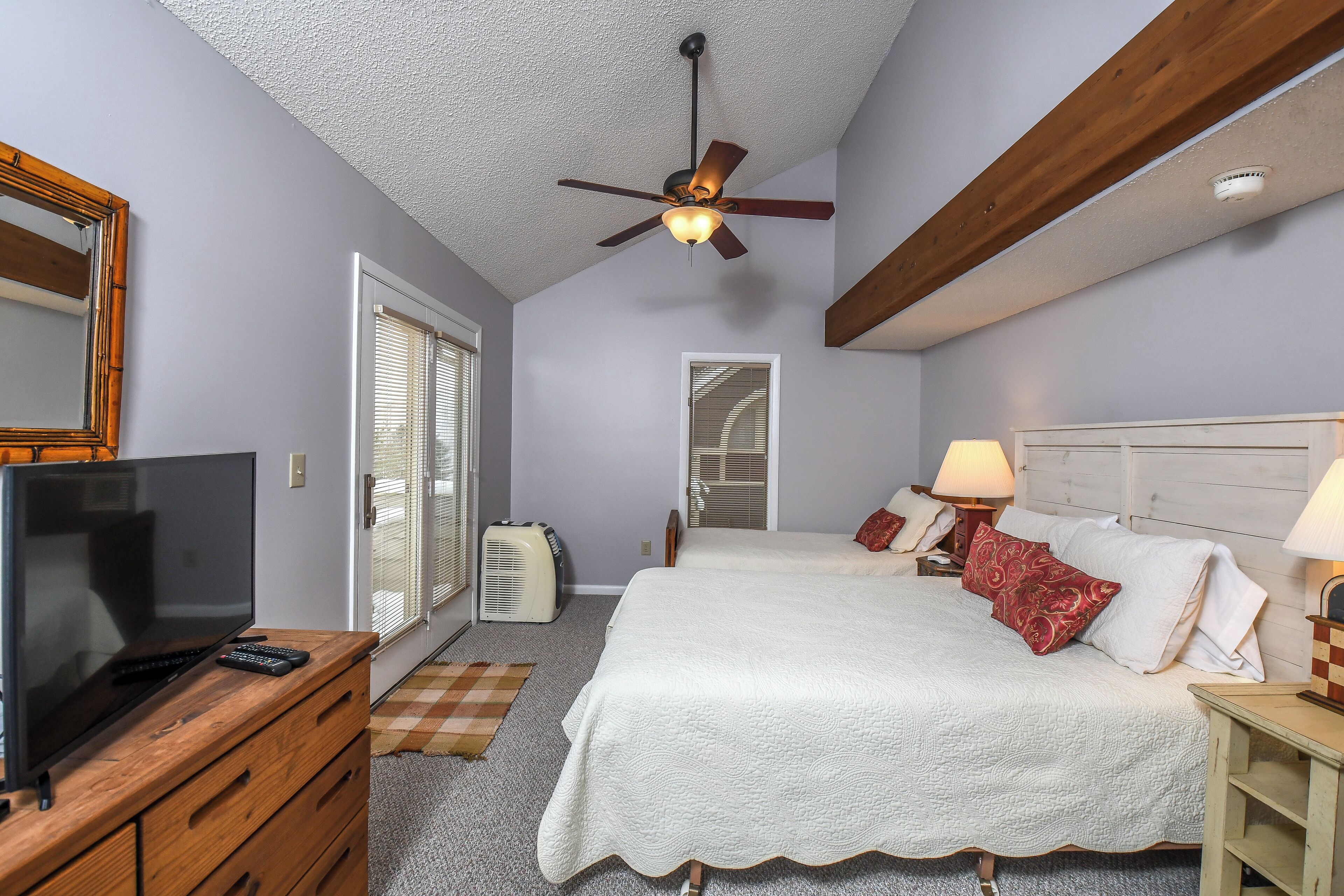 Studio (3 Bedrooms) | Property amenity