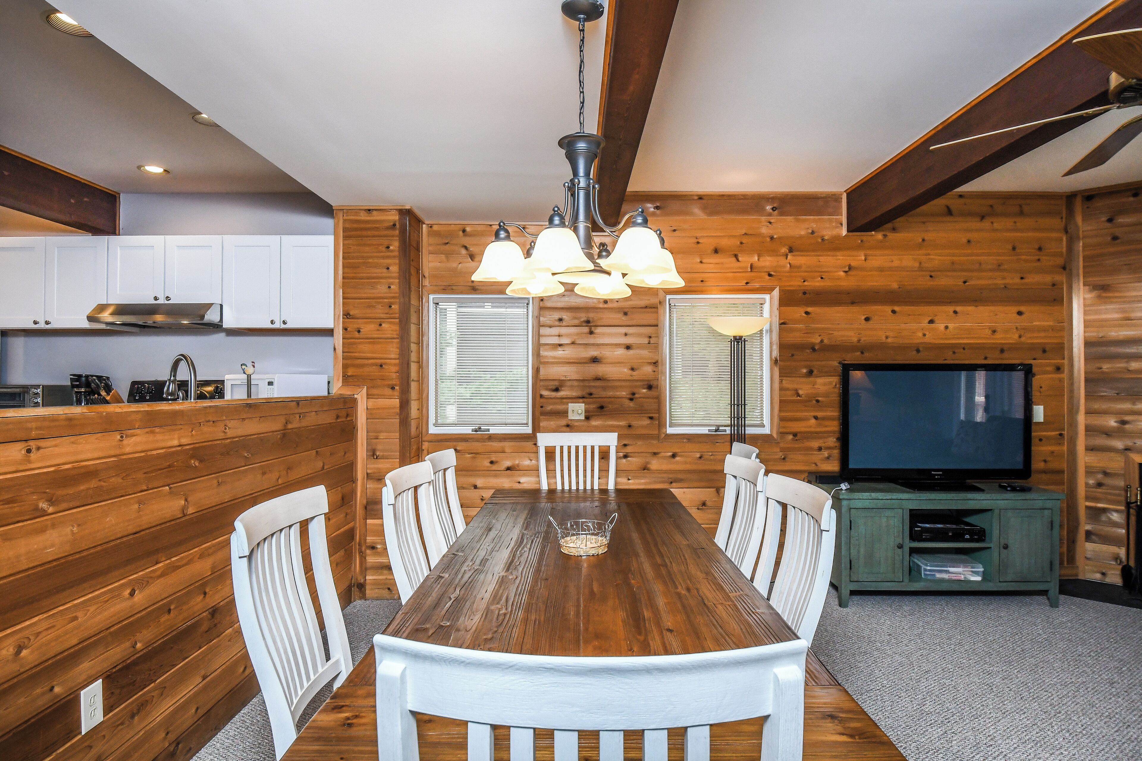 Studio (3 Bedrooms) | Property amenity