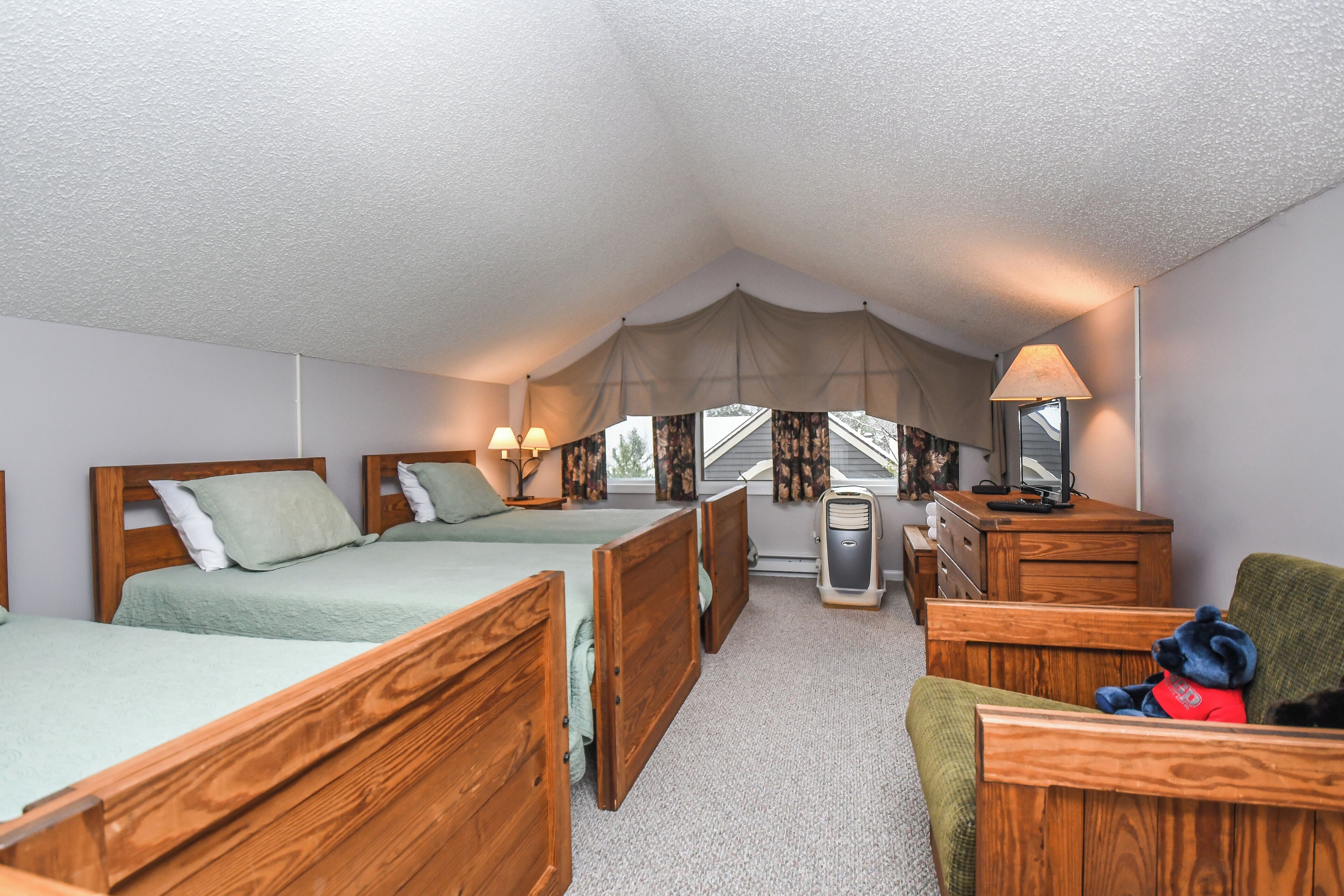 Studio (3 Bedrooms) | Property amenity