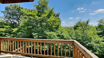 Studio (2 Bedrooms) | Property amenity