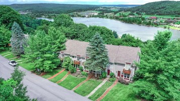 Studio (2 Bedrooms) | Property amenity