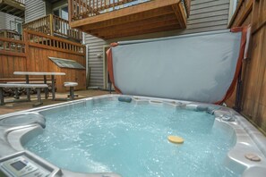 Studio (2 Bedrooms) | Property amenity