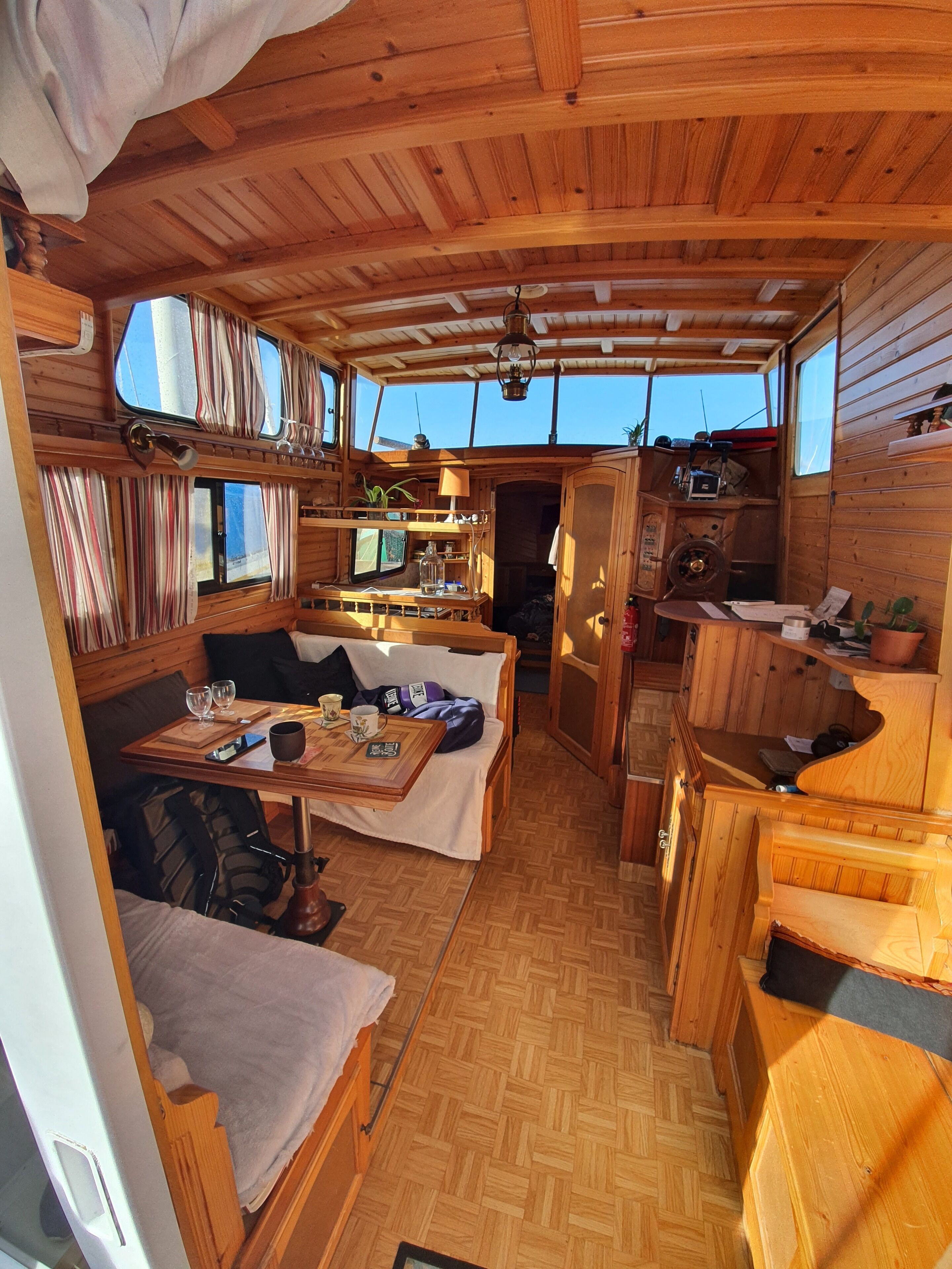 Penichette full of charm on the port of Trentemoult