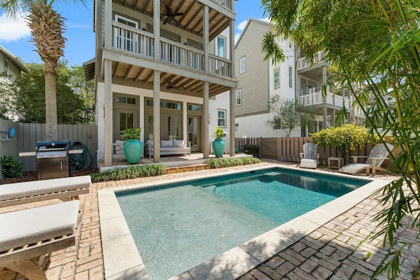 Outdoor pool, a heated pool
